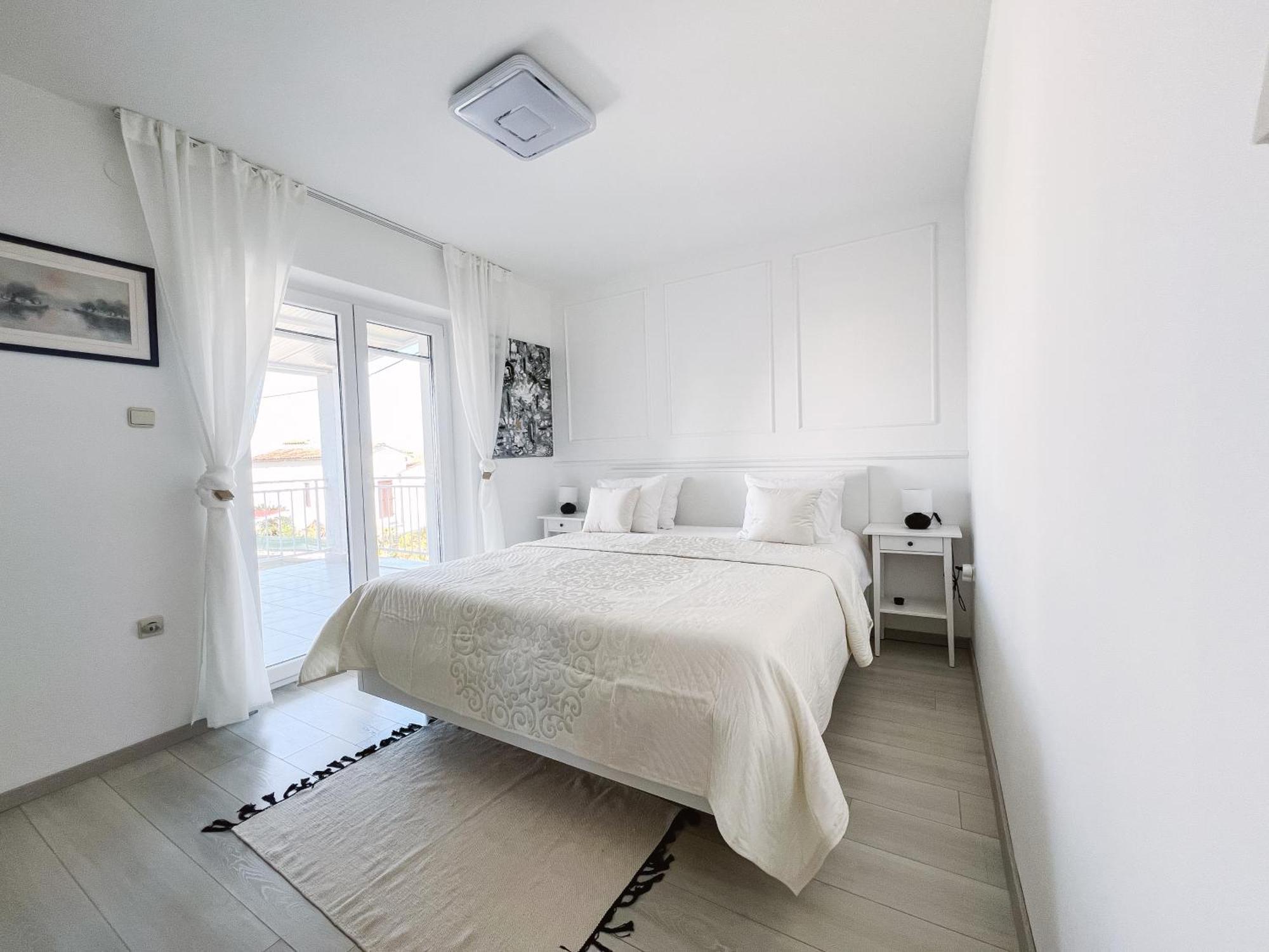 Modern Apartment In The Heart Of Njivice Extérieur photo