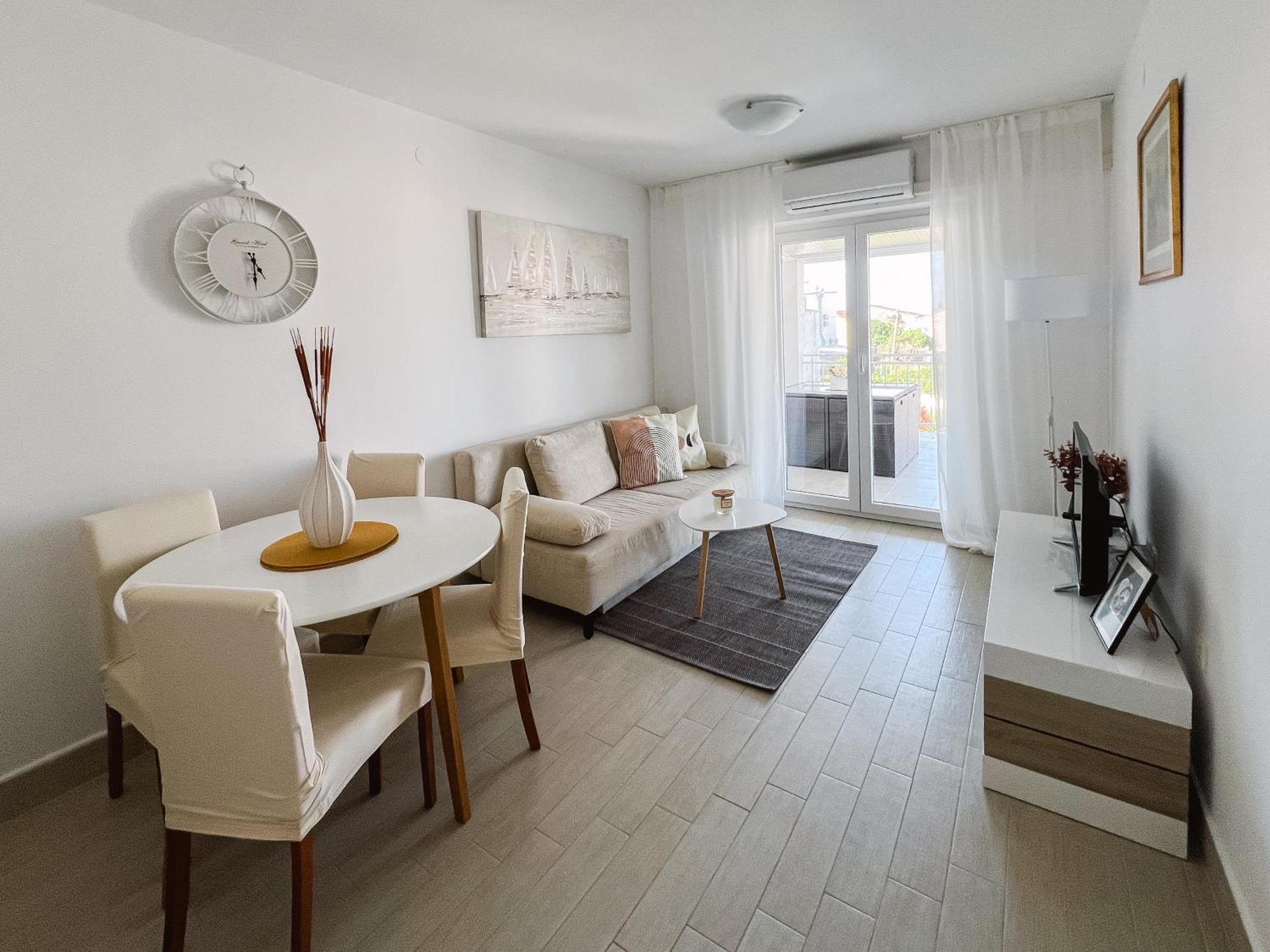 Modern Apartment In The Heart Of Njivice Extérieur photo