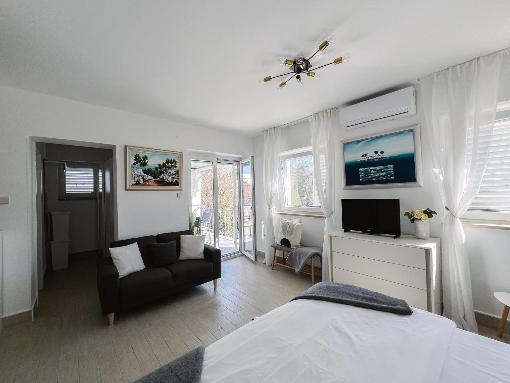 Modern Apartment In The Heart Of Njivice Extérieur photo